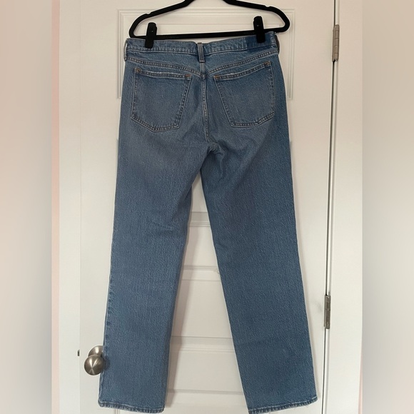 Abercrombie & Fitch 90s Straight Mid Rise Jeans, Distressed, Size 30/10R - Picture 2 of 6